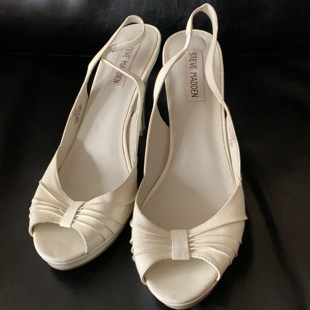 Steve Madden Cream Peep Toe Heels